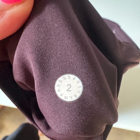 Lululemon Fast & Free Crop II *Nulux 19" - Picture 9 of 12